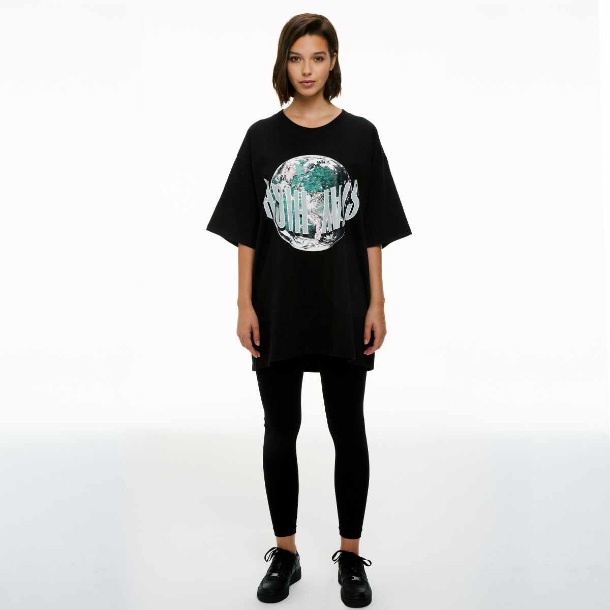 Stay High Around The World Tee Black + CD