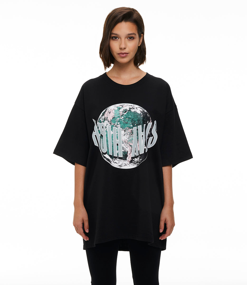 Stay High Around The World Tee Black + CD
